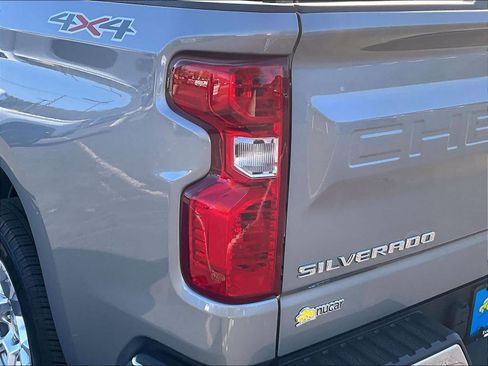 Used 2023 Chevrolet Silverado 1500 LT image 34