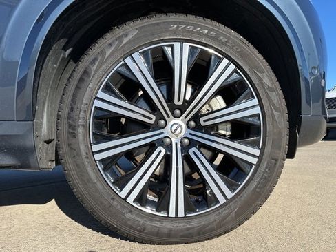 Certified 2025 Volvo XC90 B6 Plus image 11