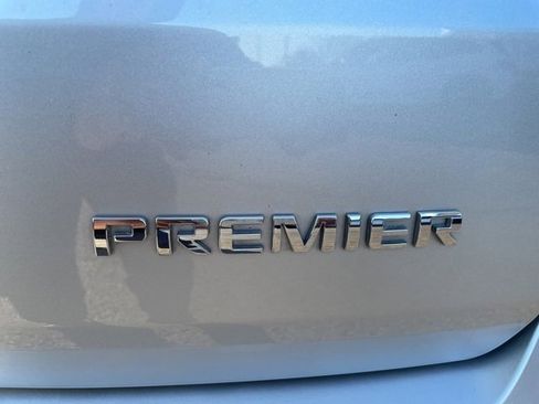 Used 2019 Chevrolet Traverse Premier image 10