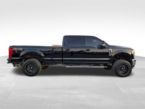 Used 2018 Ford F350 Lariat w/ Camper Package AWD/4WD image 17