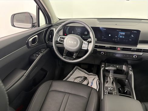 Used 2025 Kia Sorento S w/ Panoramic Sunroof Package image 37