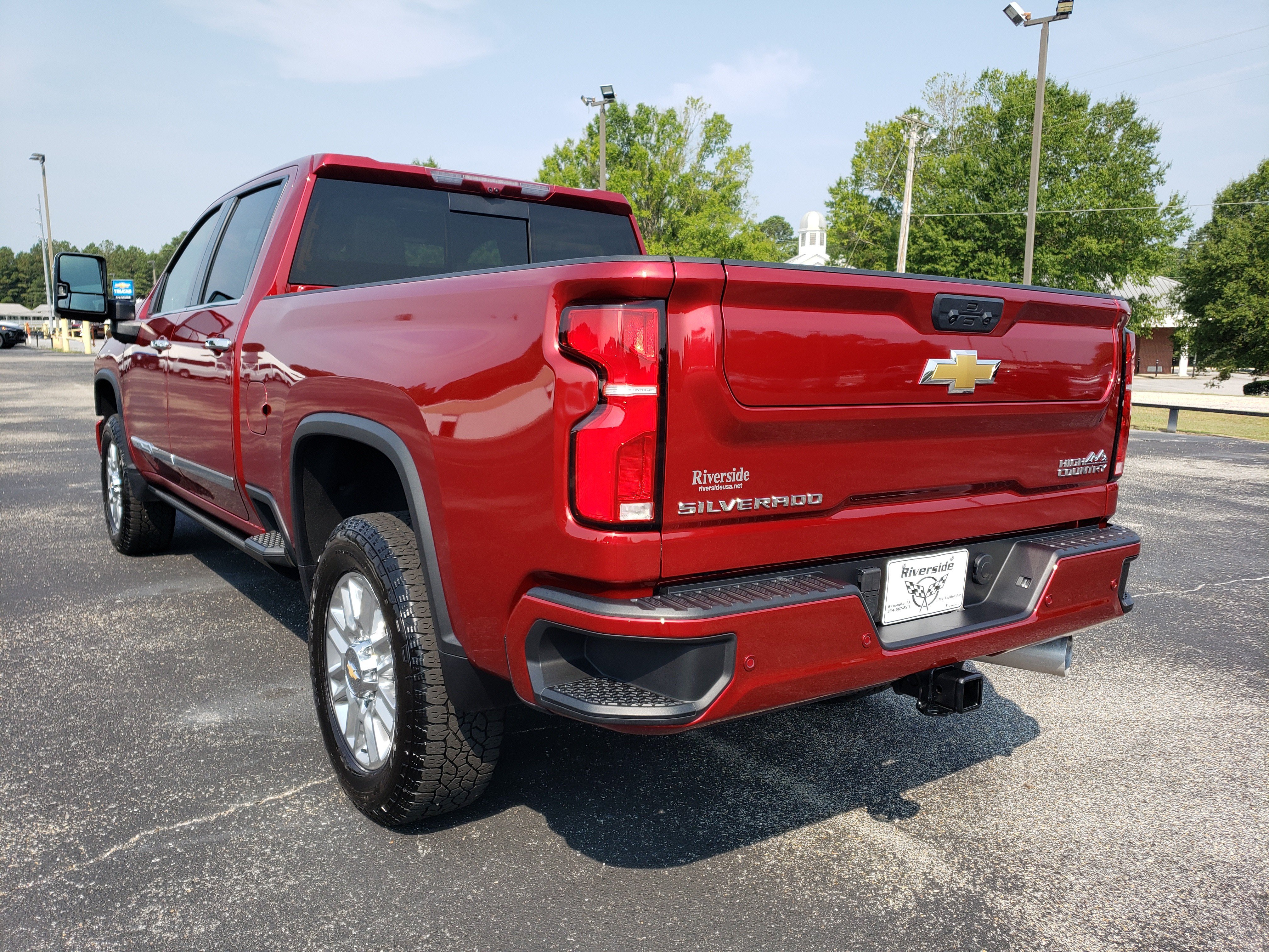 Used 2025 Chevrolet Silverado 3500 High Country w/ High Country Premium Package AWD/4WD image 4