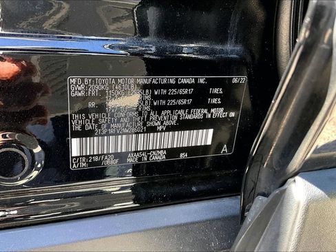 Used 2022 Toyota RAV4 XLE AWD/4WD image 9