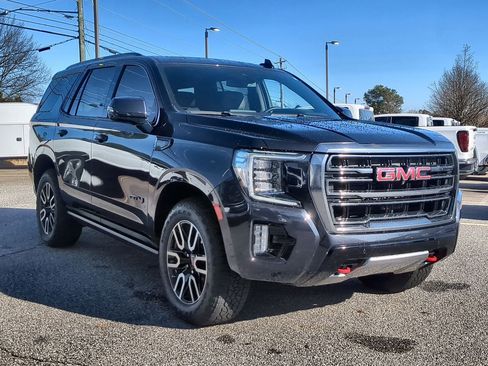 Used 2023 GMC Yukon AT4 w/ AT4 Premium Package image 2