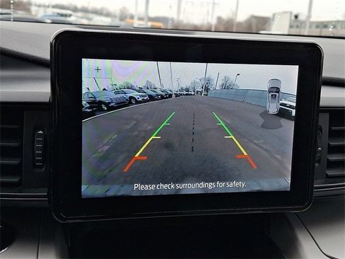 Certified 2023 Ford Explorer XLT image 18