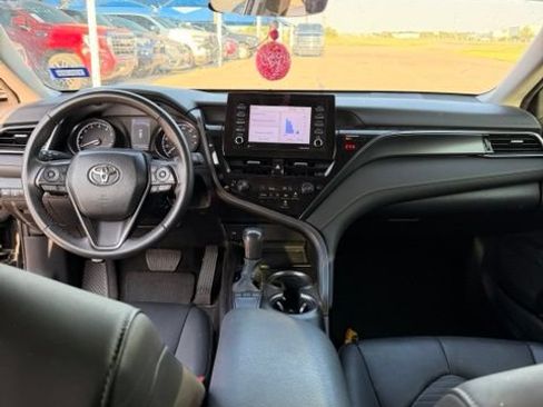 Used 2024 Toyota Camry SE FWD image 6