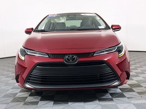 Certified 2025 Toyota Corolla LE image 2