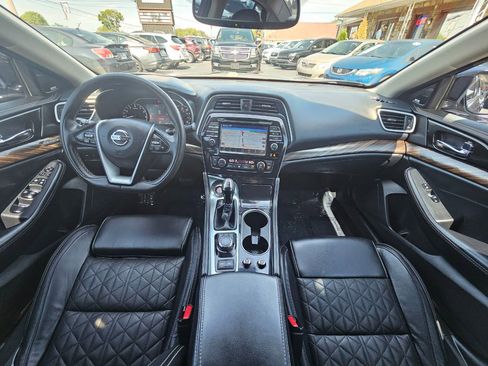 Used 2017 Nissan Maxima Platinum w/ Medallion Package image 20