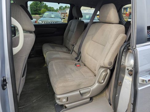 Used 2017 Honda Odyssey EX image 11