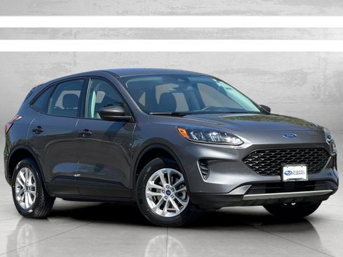 Used 2022 Ford Escape S image 2