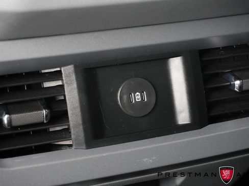 Used 2025 Ford F350 XLT w/ FX4 Off-Road Package image 44