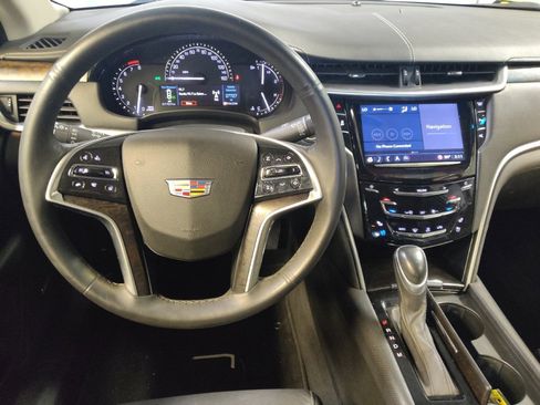 Used 2018 Cadillac XTS Luxury image 22