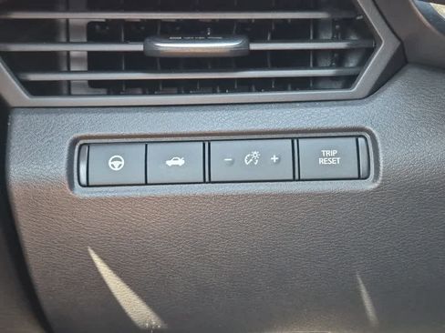 Used 2024 Nissan Altima 2.5 SL FWD image 19