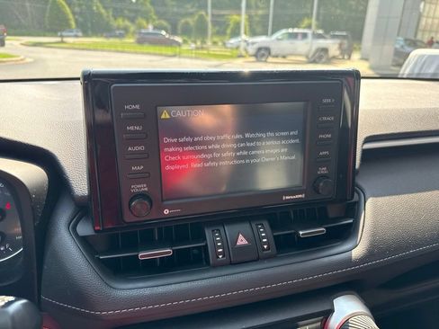Used 2022 Toyota RAV4 XLE Premium FWD image 6