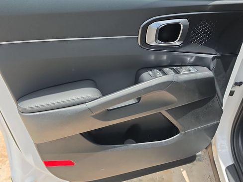 New 2026 Kia Sorento S w/ S Panoramic Sunroof Package FWD image 17