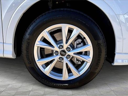 Certified 2025 Audi Q3 2.0T Premium Plus w/ Premium Plus Package image 8