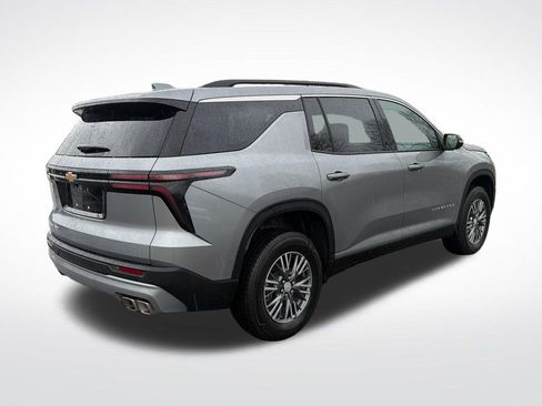Used 2026 Chevrolet Traverse LT AWD/4WD image 6