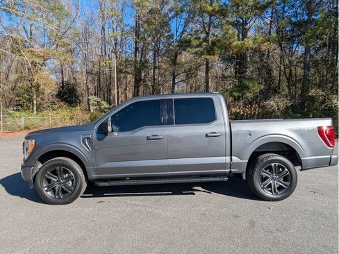 Used 2022 Ford F150 XLT w/ Equipment Group 302A High image 11