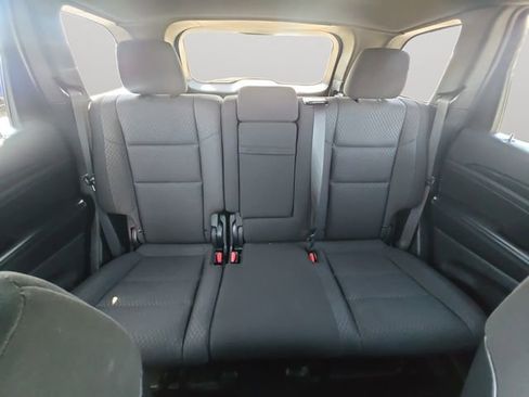 Used 2021 Jeep Grand Cherokee Laredo image 16