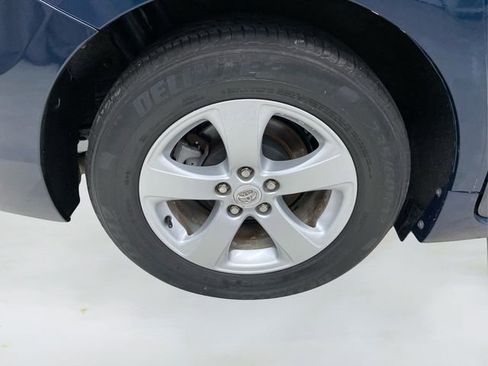 Used 2011 Toyota Sienna LE image 16