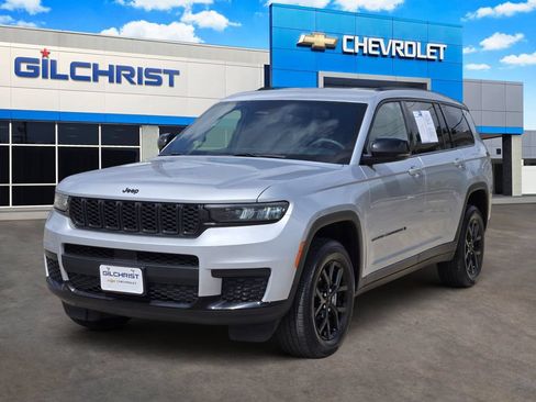 Used 2024 Jeep Grand Cherokee L Laredo AWD/4WD image 4