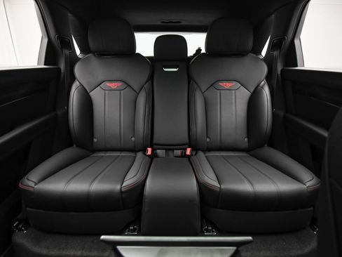 New 2024 Bentley Bentayga Extended Wheelbase image 18