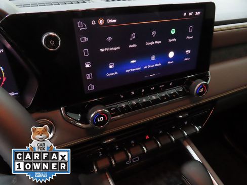 Used 2024 Chevrolet Colorado ZR2 w/ Technology Package AWD/4WD image 18