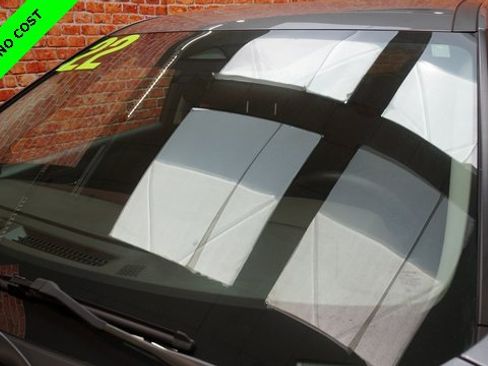 Used 2022 Nissan Rogue SV image 89