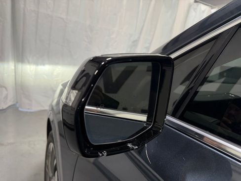 Used 2021 Cadillac XT6 Premium Luxury FWD image 7