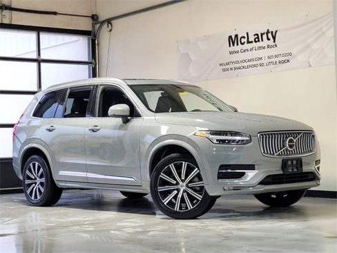 Certified 2025 Volvo XC90 B6 Plus image 26