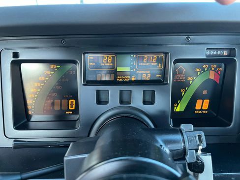 Used 1987 Chevrolet Corvette Convertible image 9