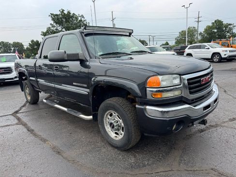 Used 2005 GMC Sierra 2500 SLE w/ Snow Plow Prep Package AWD/4WD image 7