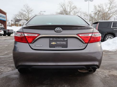 Used 2017 Toyota Camry SE image 26