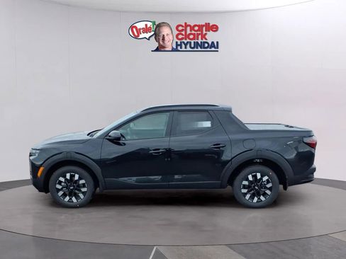 New 2026 Hyundai Santa Cruz SEL FWD image 2