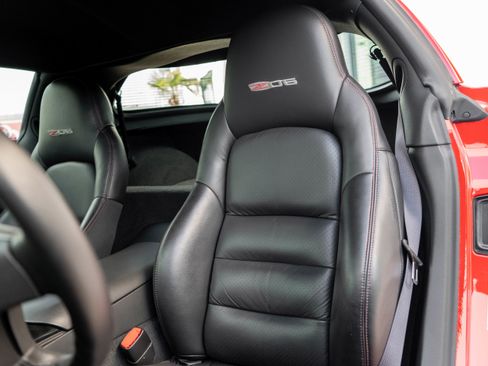 Used 2008 Chevrolet Corvette Z06 w/ Preferred Equipment Group image 9