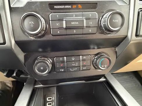 Used 2019 Ford F150 XLT w/ Equipment Group 302A Luxury image 9