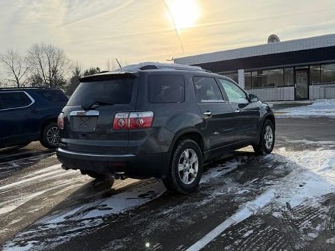 Used 2011 GMC Acadia SLE image 8
