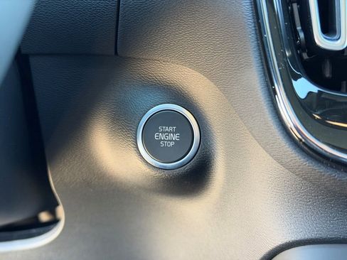 New 2026 Volvo XC40 B5 Ultra w/ Climate Package image 27