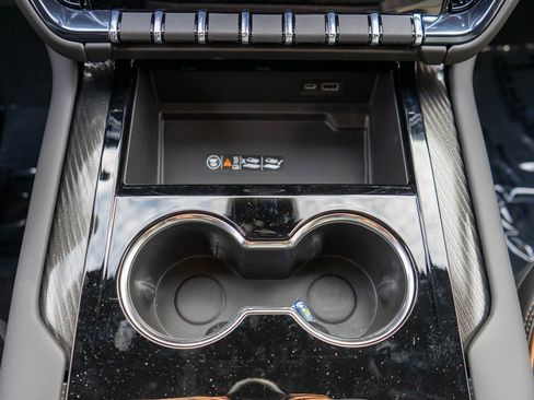 New 2026 GMC Yukon XL AT4 image 31