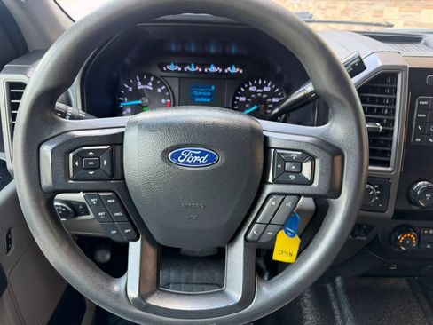 Used 2022 Ford F250 XL w/ Power Equipment Group AWD/4WD image 7