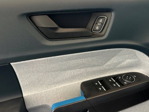 New 2026 Ford Maverick XLT w/ XLT Luxury Package FWD image 10