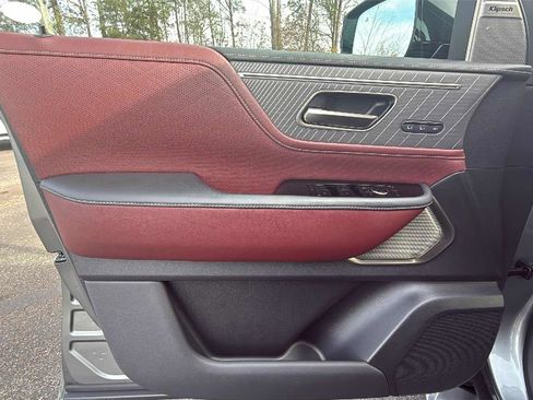 Certified 2025 INFINITI QX80 Autograph image 10