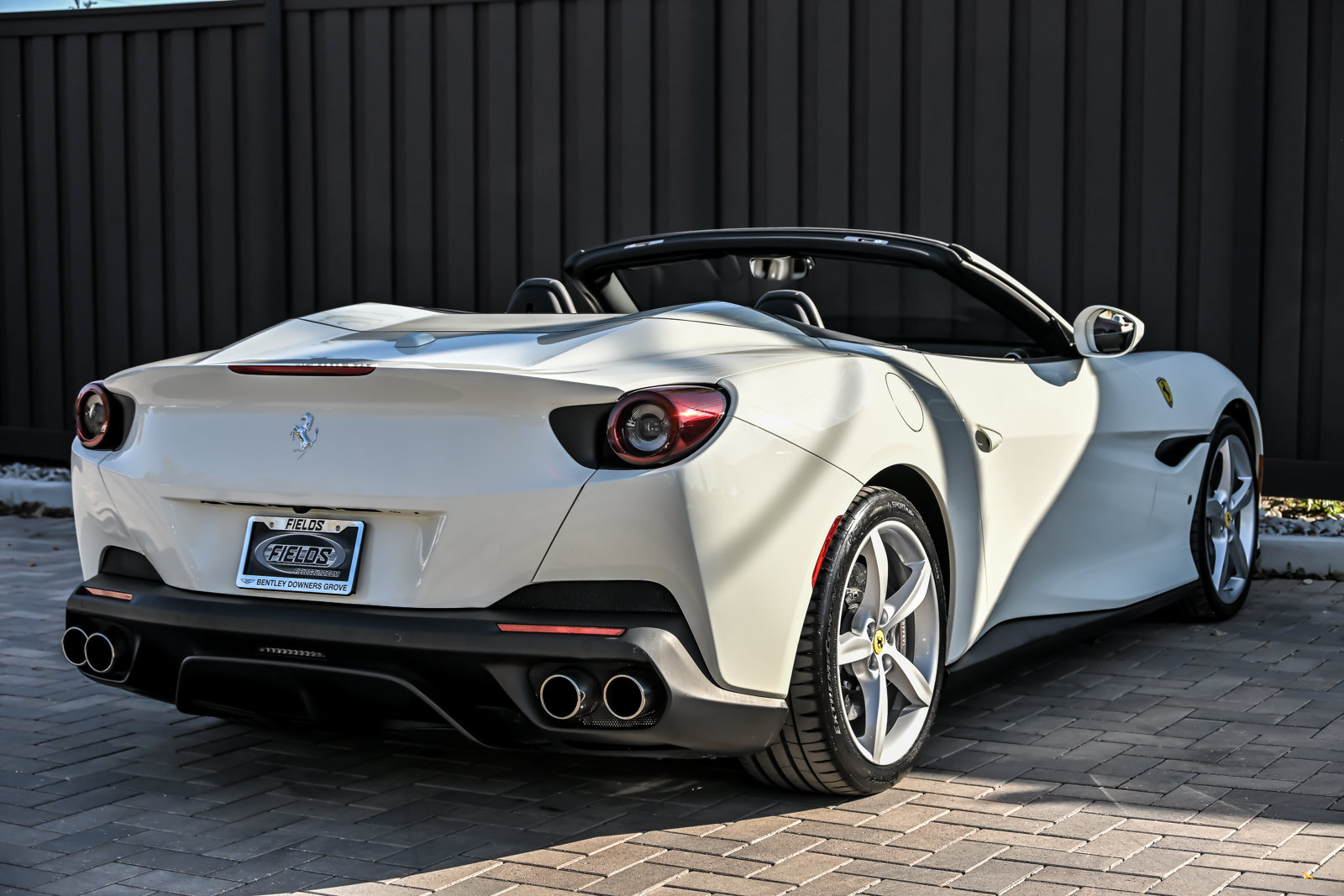 Used 2019 Ferrari Portofino RWD image 15