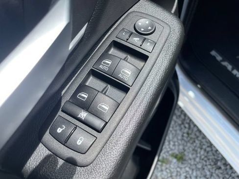 Used 2023 RAM 1500 Big Horn AWD/4WD image 25