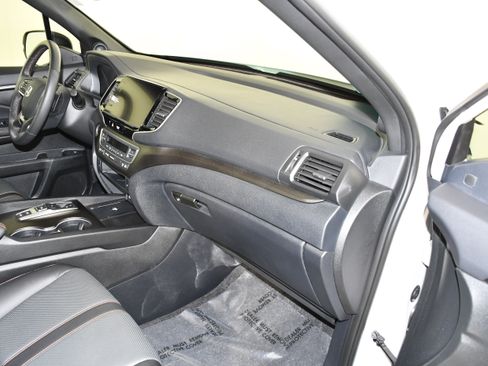 Used 2024 Honda Ridgeline TrailSport image 44