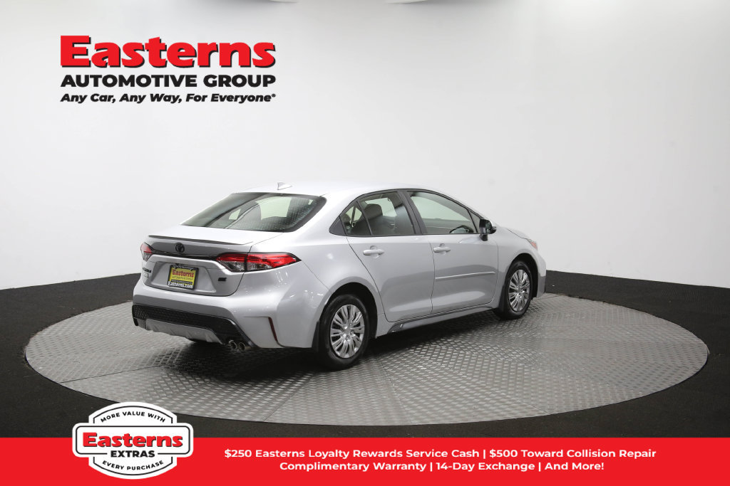 Used 2022 Toyota Corolla SE FWD image 39