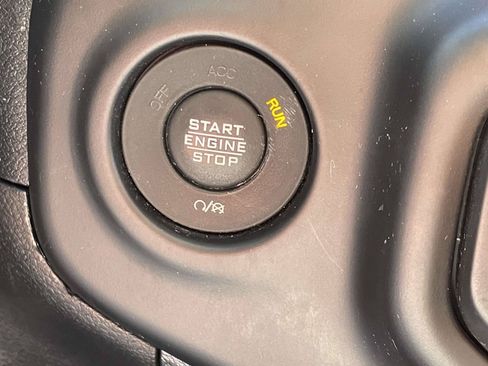 Used 2021 Jeep Gladiator Mojave AWD/4WD image 19
