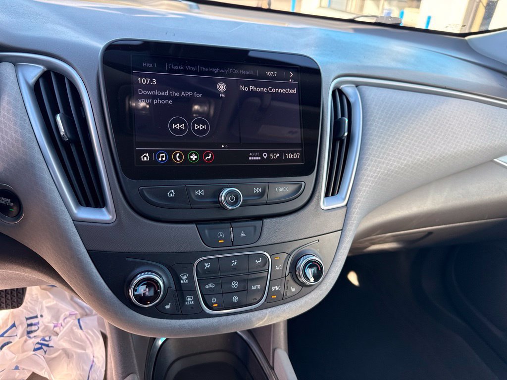 Used 2024 Chevrolet Malibu LT FWD image 28