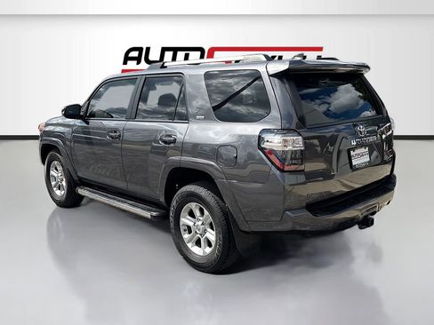 Used 2021 Toyota 4Runner SR5 Premium w/ Moonroof Package RWD image 5