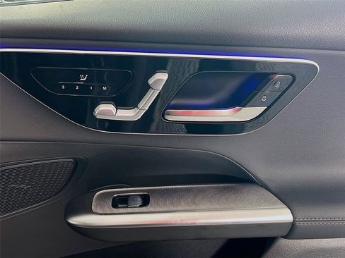 New 2026 Mercedes-Benz GLC 300 4MATIC image 29